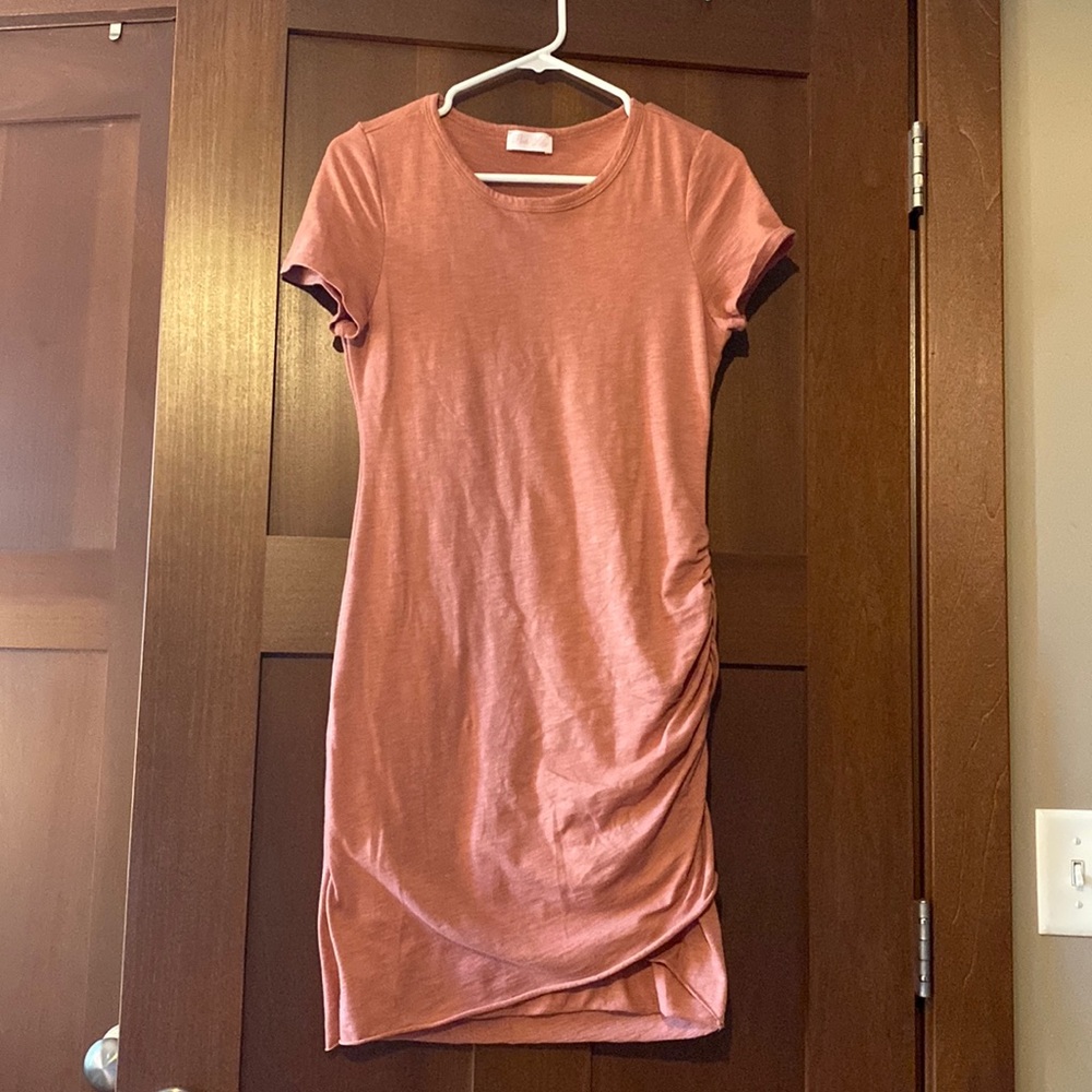 Size small dress. Pink lily